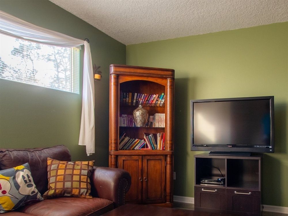 7 Bedrooms in Large Private Vacation Home by Florida Dream Homes House (7 Bedrooms in Large Private Vacation ) 26