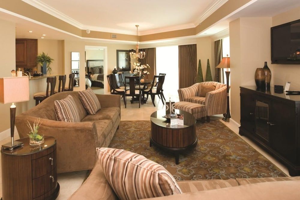 undefined Gorgeous 4bd/3ba Reunion Resort Near Disneyland 10