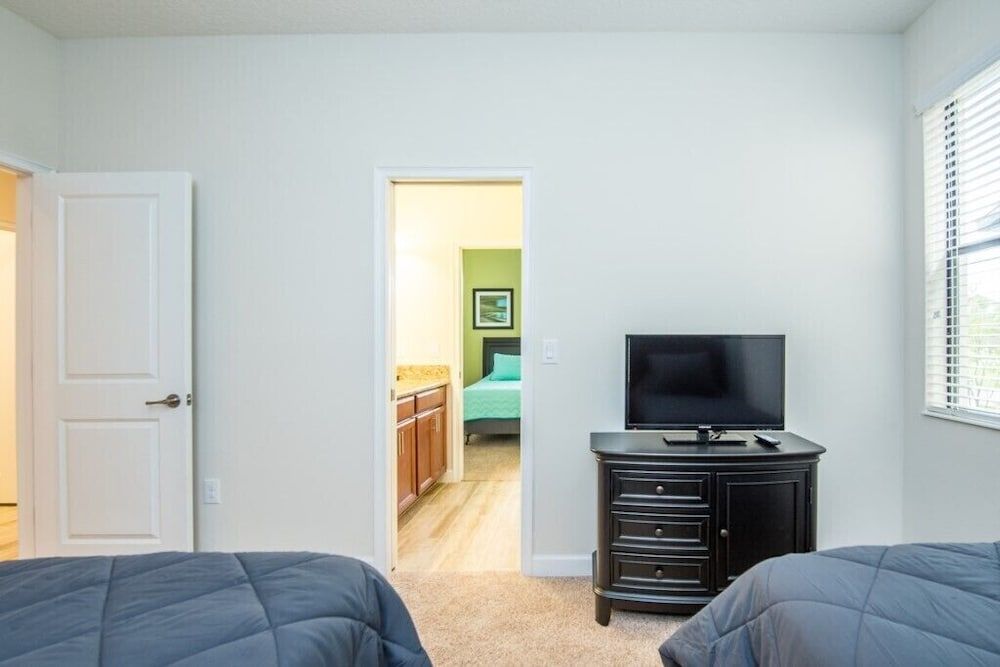 4 Bed 3 Ba Villa with Game Room & Pool House (Champions Gate Villa W Game Room and ) 6