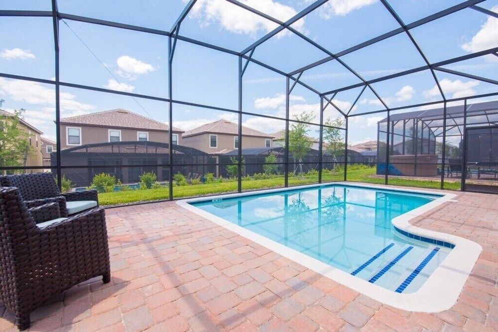 undefined 4 Bed 3 Ba Villa with Game Room & Pool 9