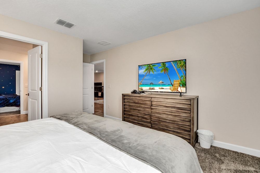 Storey Lake 9 BR Villa with Game Room House (4566NARRA) 8