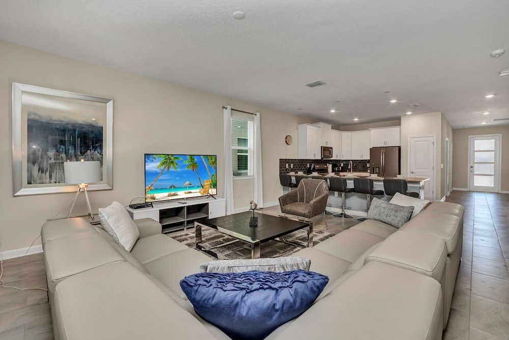 undefined Storey Lake 9 BR Villa with Game Room 7