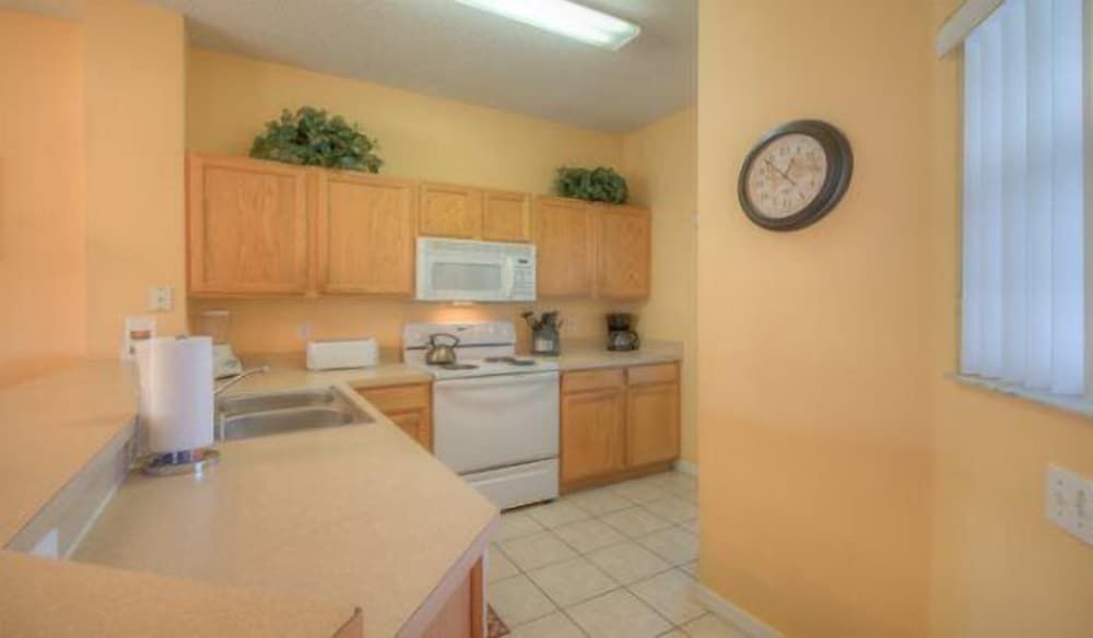 undefined Emerald_island_8515n 8