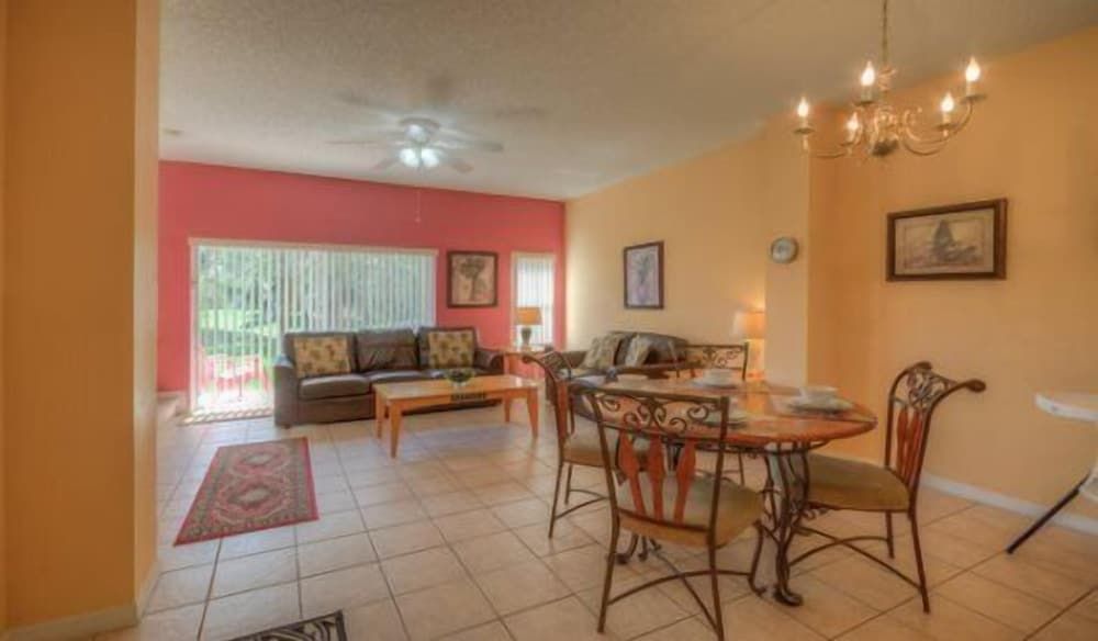 undefined Emerald_island_8515n 10