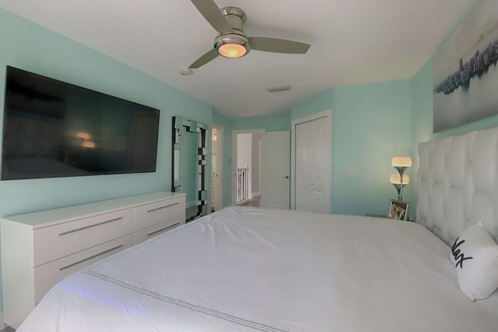 Emerald Island by PRP Apartment (2701 Emerald Island) 6