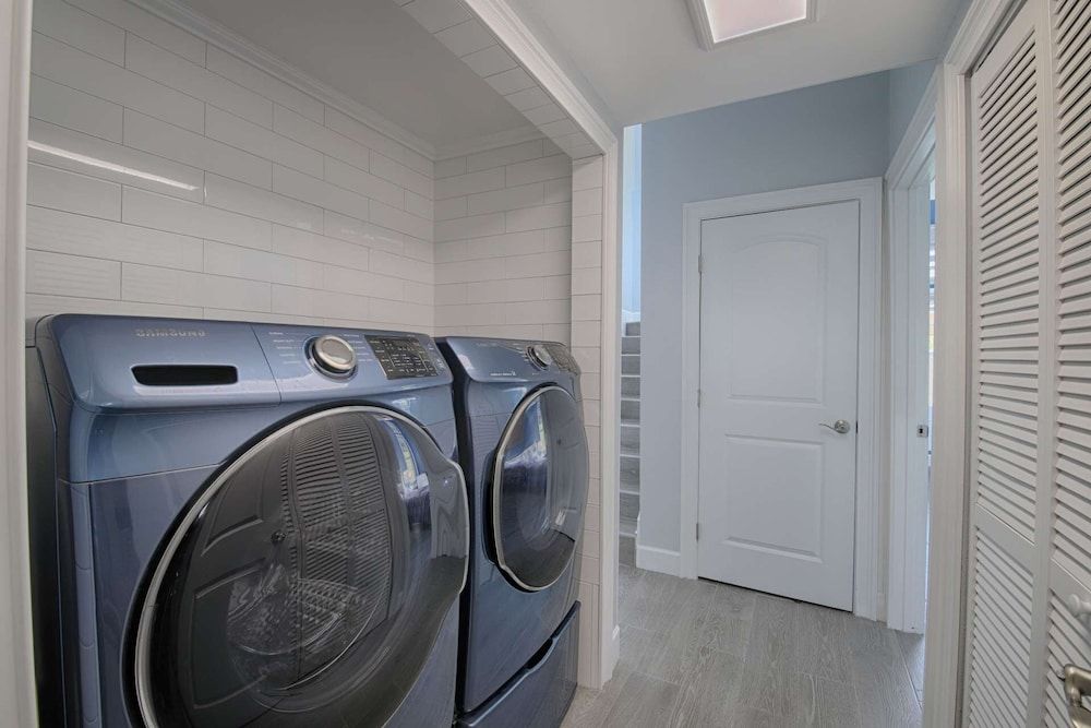 Emerald Island by PRP Apartment (2701 Emerald Island) 23