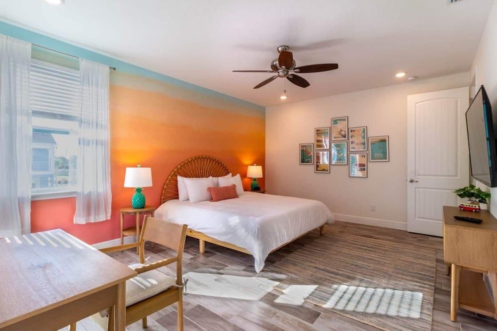 House, Multiple Beds, Pool Access, Pool View (Rum Runners and Margaritas)