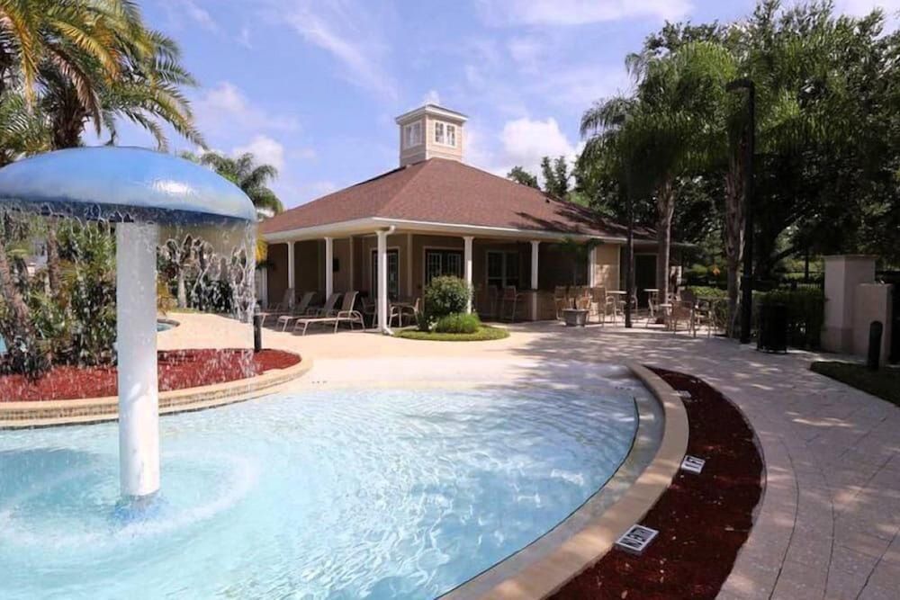 undefined Villa Andrade - Lucaya Village 4