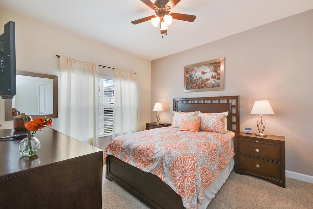 House, Multiple Beds (1584SW-The Retreat at ChampionsGate)