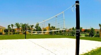 undefined From 3 Bedroom Condo by RedAwning 5