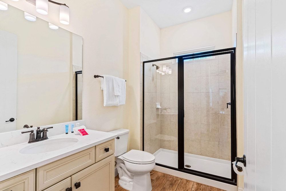 3000 Latitude Lane Cottage (2 Bedrooms) 8