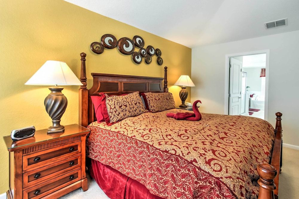 undefined Spacious Kissimmee Villa - 3 Mi to Disney World! 3