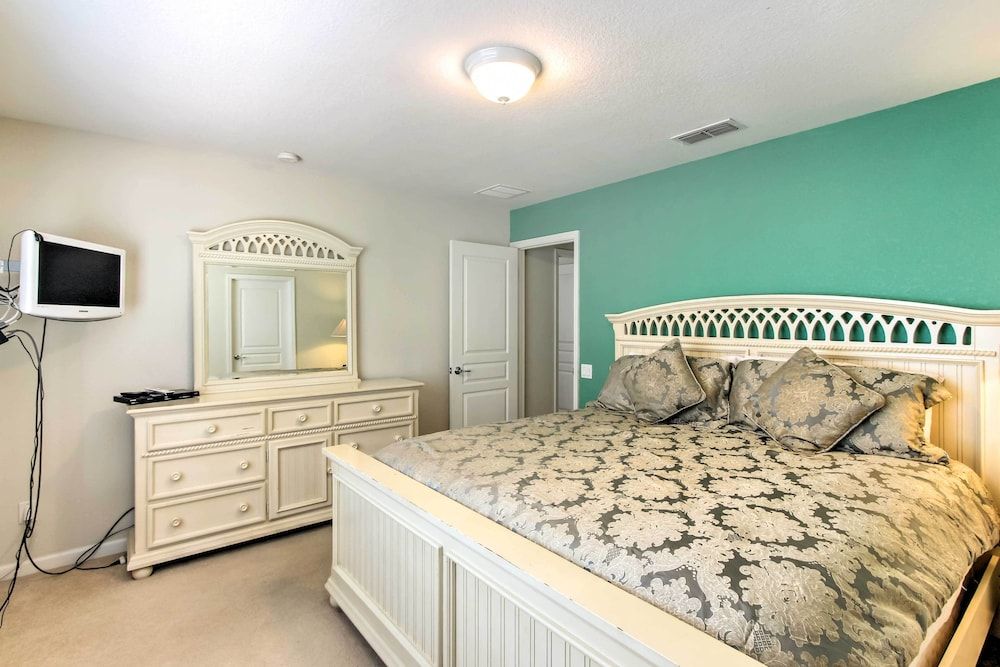 undefined Spacious Kissimmee Villa - 3 Mi to Disney World! 2