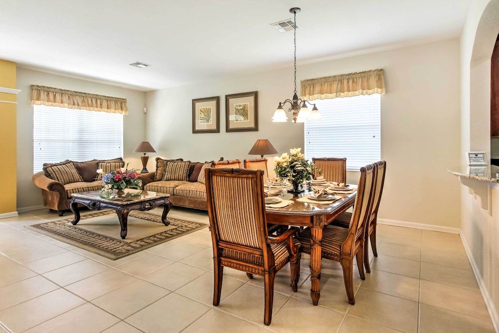 undefined Spacious Kissimmee Villa - 3 Mi to Disney World! 8