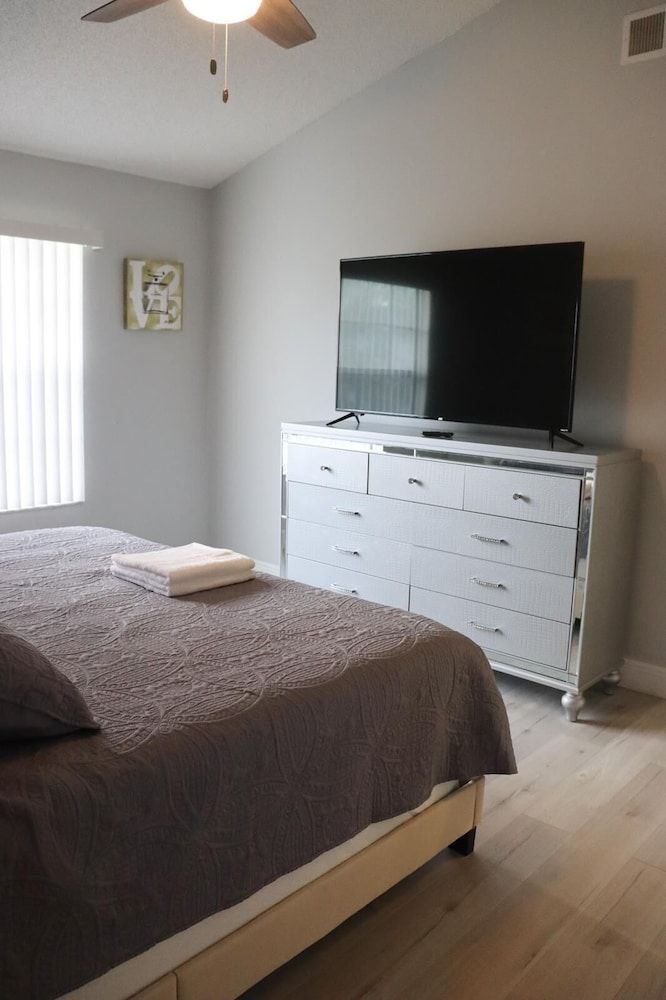 undefined Three Bedroom Apartment #4 -- 5014 LBC -- Vusa Three Bedroom Condo Apartment 2