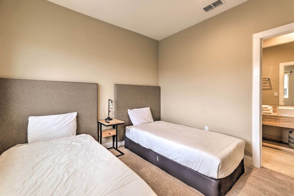 undefined Luxe Kissimmee Getaway ~ 2 Mi to Disney World 10