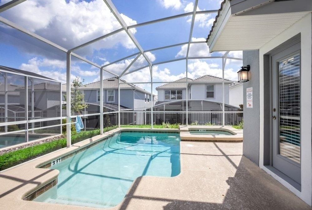 undefined 1585tempo 5 Bedroom Home by RedAwning 10