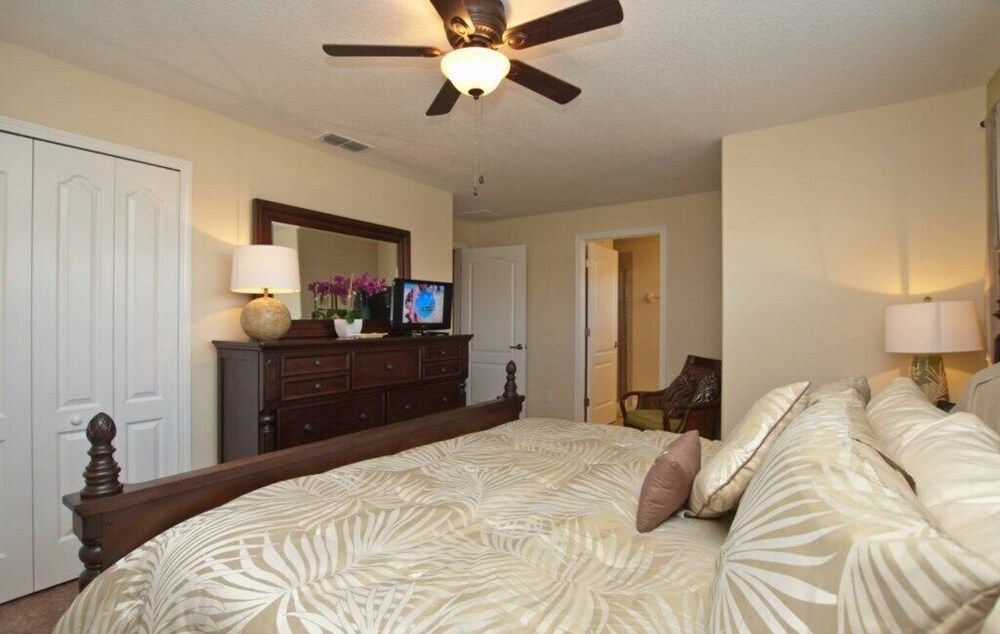 Paradise Palms- 5 Bed Townhome W/splashpool-3024 5 Bedroom Townhouse by RedAwning Townhome, 5 Bedrooms 3