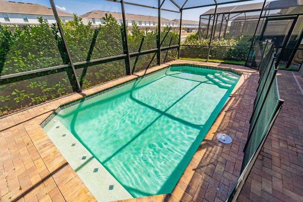 undefined Erin's Windsor at Westside Vacation Home 3