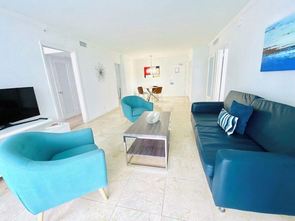 Seacoast by Miami Ambassadors Family Suite, 2 Bedrooms, Balcony, Partial Sea View 6