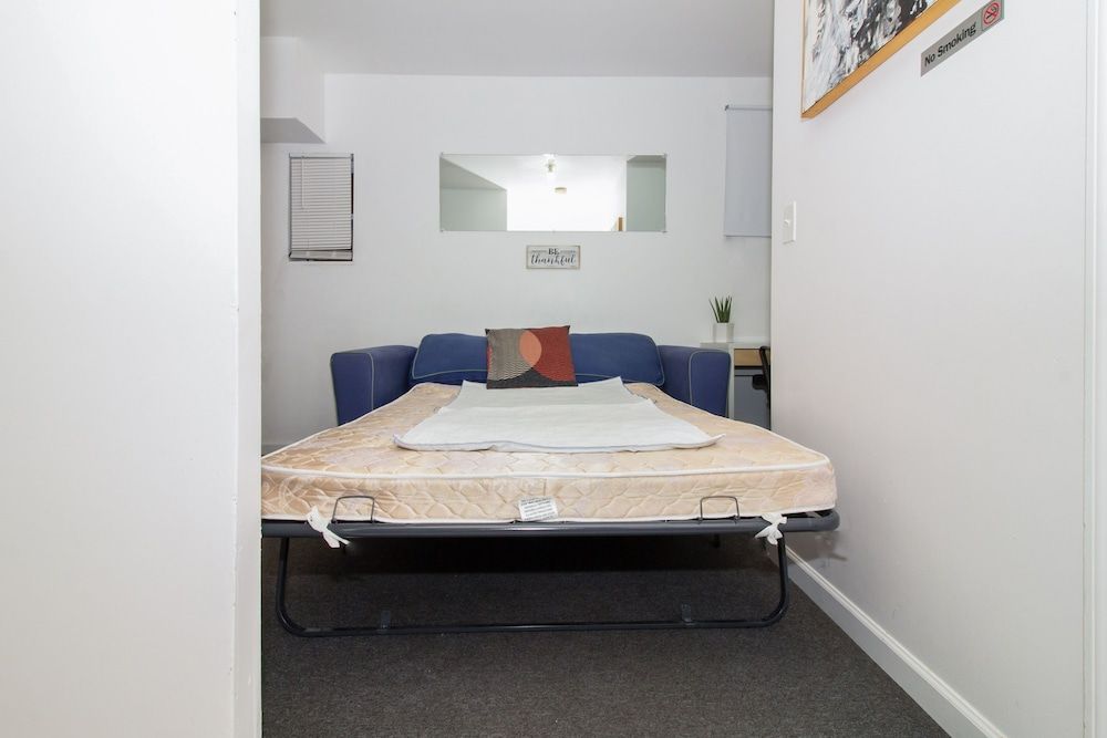 Racpanos Modern Stay on Forrest Street Signature Studio, 1 Double Bed with Sofa bed, Non Smoking, Kitchen 7
