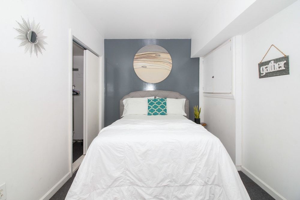 Racpanos Modern Stay on Forrest Street Signature Studio, 1 Double Bed with Sofa bed, Non Smoking, Kitchen 4