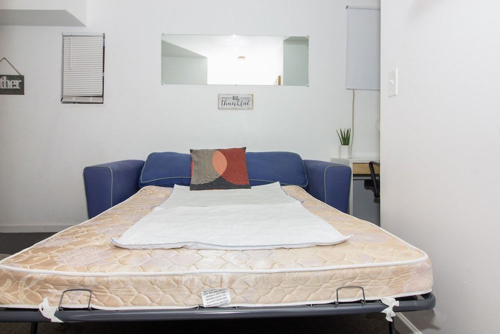Racpanos Modern Stay on Forrest Street Signature Studio, 1 Double Bed with Sofa bed, Non Smoking, Kitchen 6