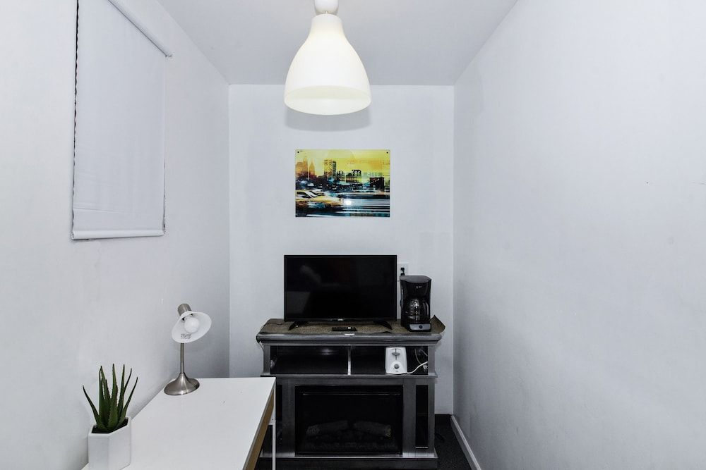 Racpanos Modern Stay on Forrest Street Signature Studio, 1 Double Bed with Sofa bed, Non Smoking, Kitchen 15