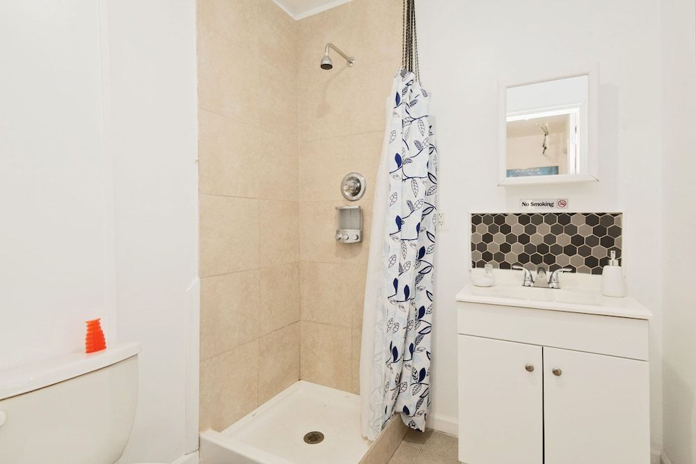 Racpanos Modern Stay on Forrest Street Signature Studio, 1 Double Bed with Sofa bed, Non Smoking, Kitchen 10