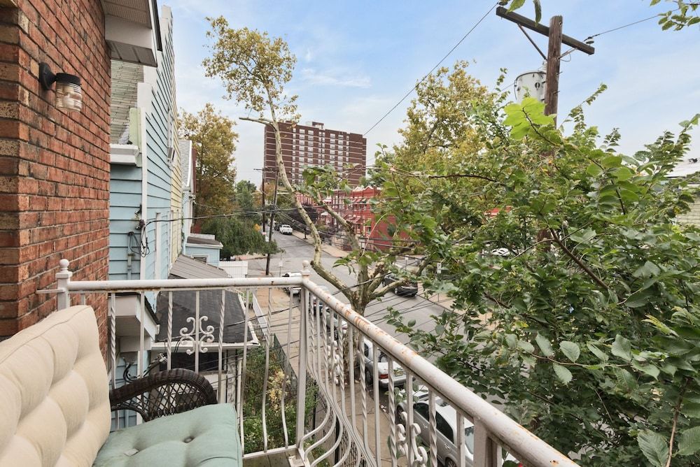 Racpanos Modern Stay on Union Street