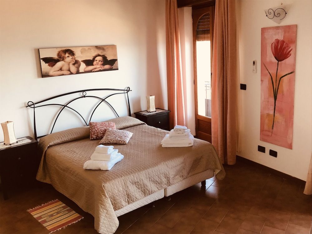 Suite, Sea View