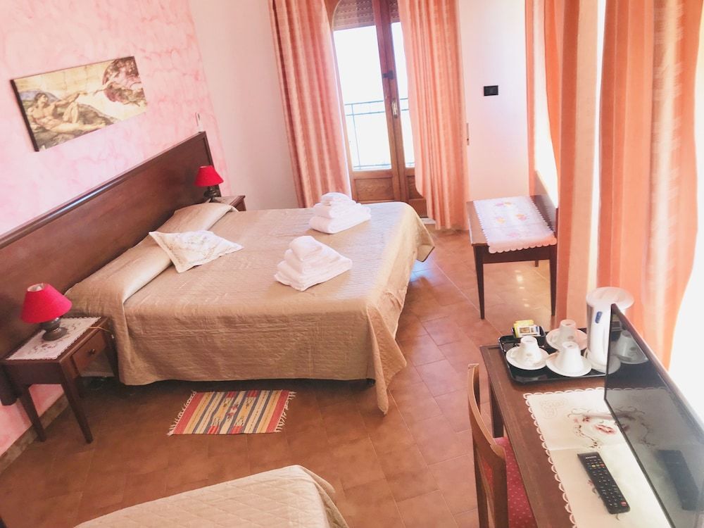 Classic Double Room, Sea View
