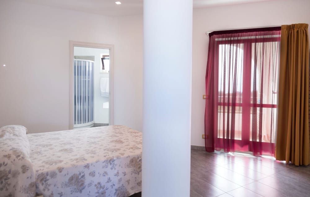 Deluxe Room, 1 Double or 2 Twin Beds, Sea View, Tower