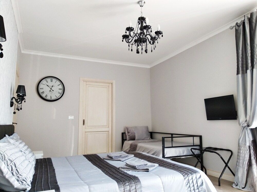 Luxury Apartment (Sergio)