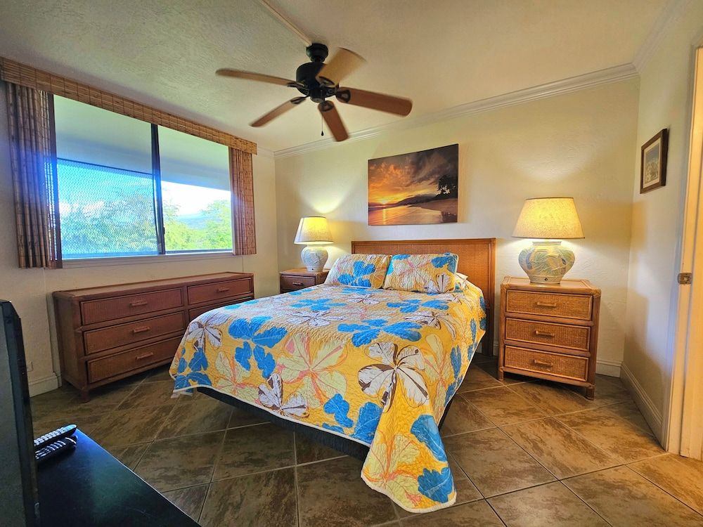 White Sands Village #309 A/c, Tennis & Pool! Condo, Multiple Beds, Balcony, Pool View (White Sands Village #309) 2
