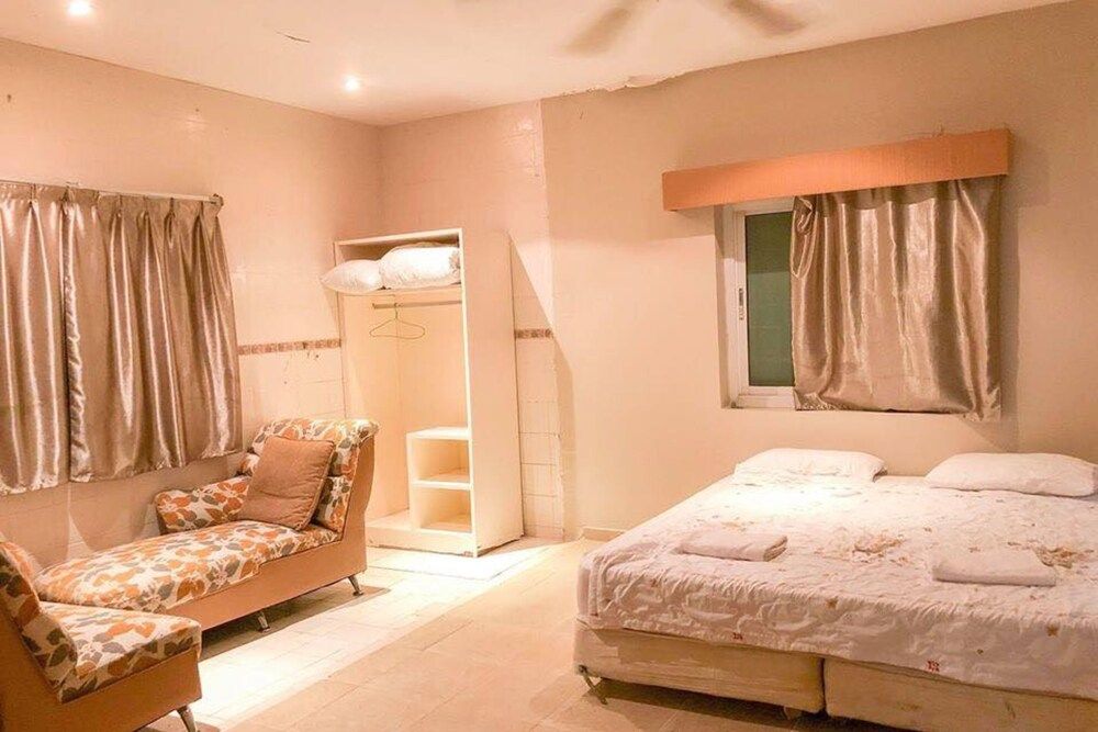 Grand Villa