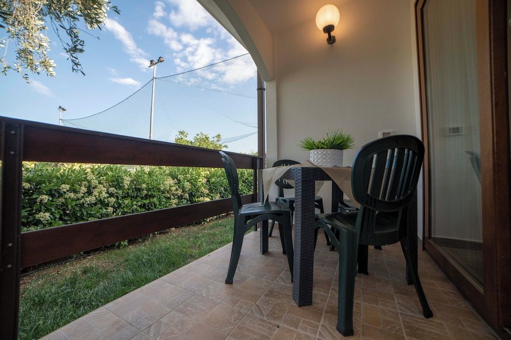 House, 2 Bedrooms, Balcony, Garden View
