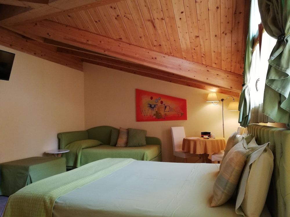 B&B Domus Traiani Deluxe Double Room 2