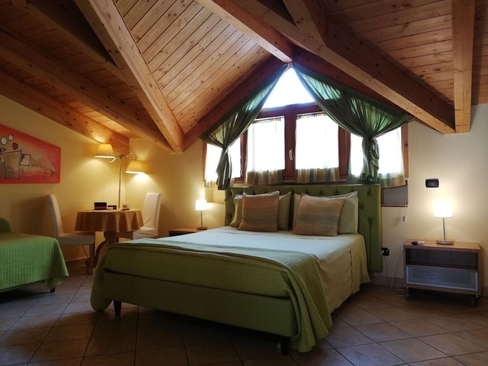 B&B Domus Traiani Deluxe Double Room 3