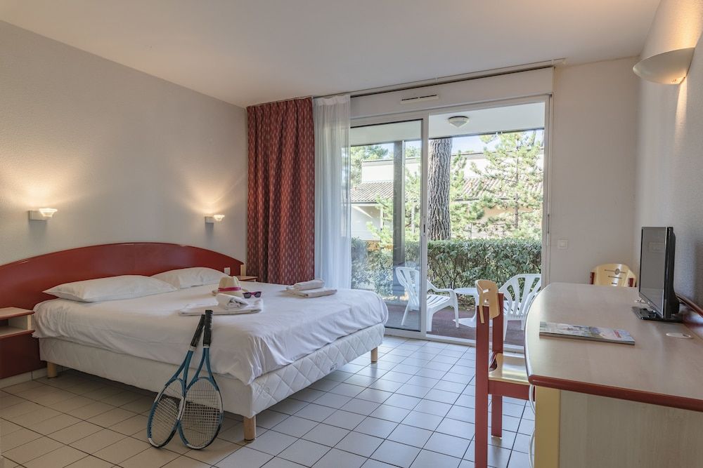 Azureva Ronce Les Bains Double Room, 1 Double Bed, Non Smoking 2