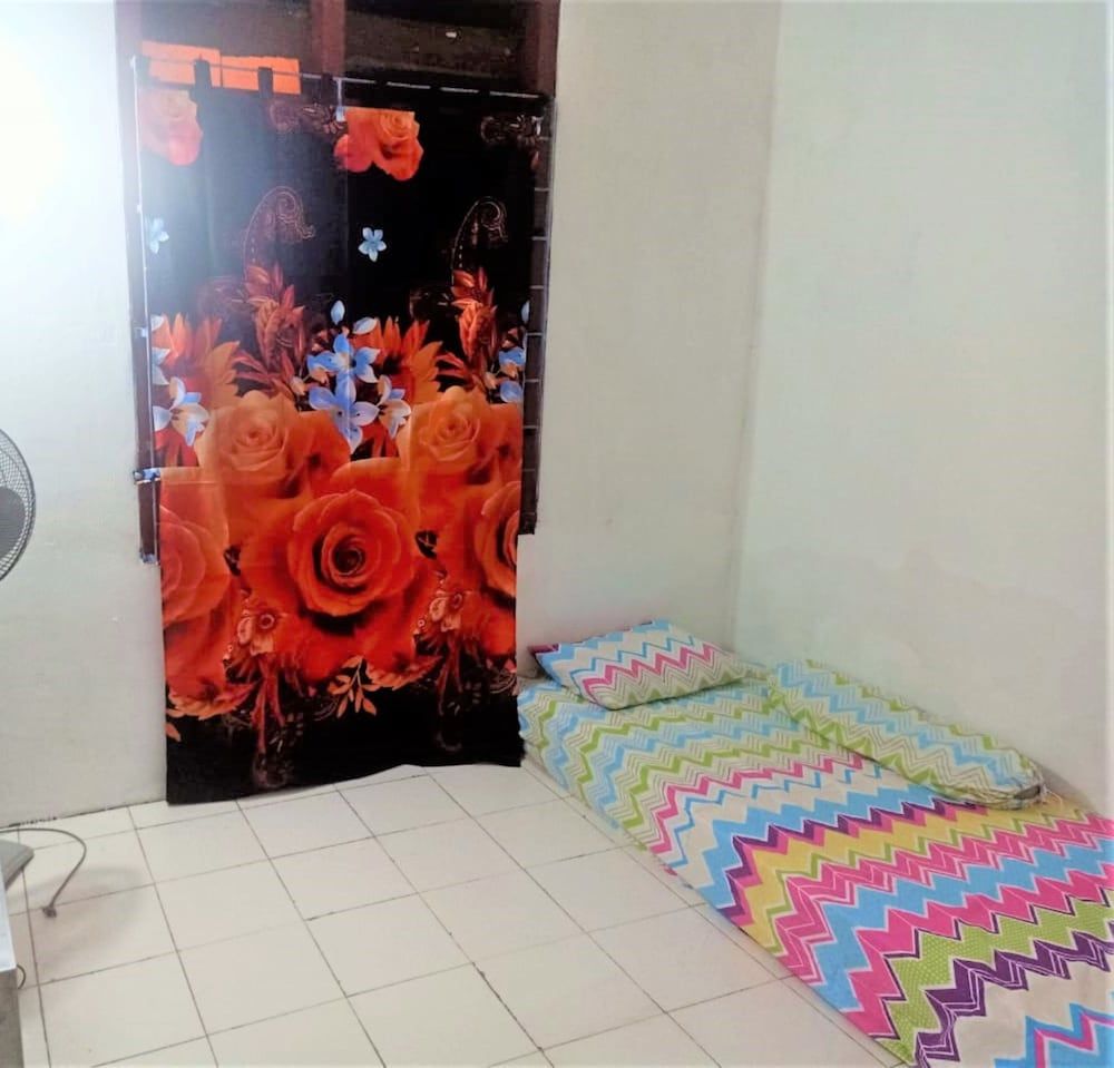 Tambak Bayan Guesthouse