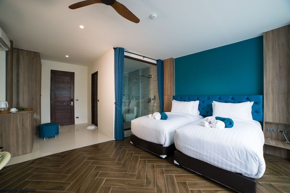 undefined Oceana Resort Phuket 8