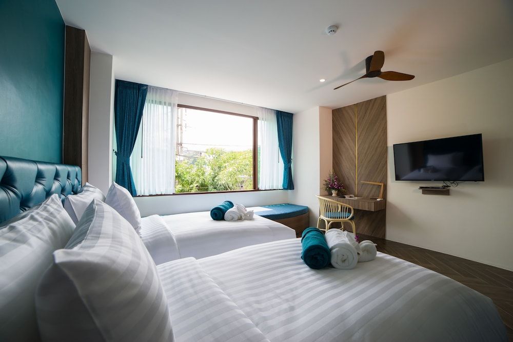 Oceana Resort Phuket Grand Deluxe Room 7