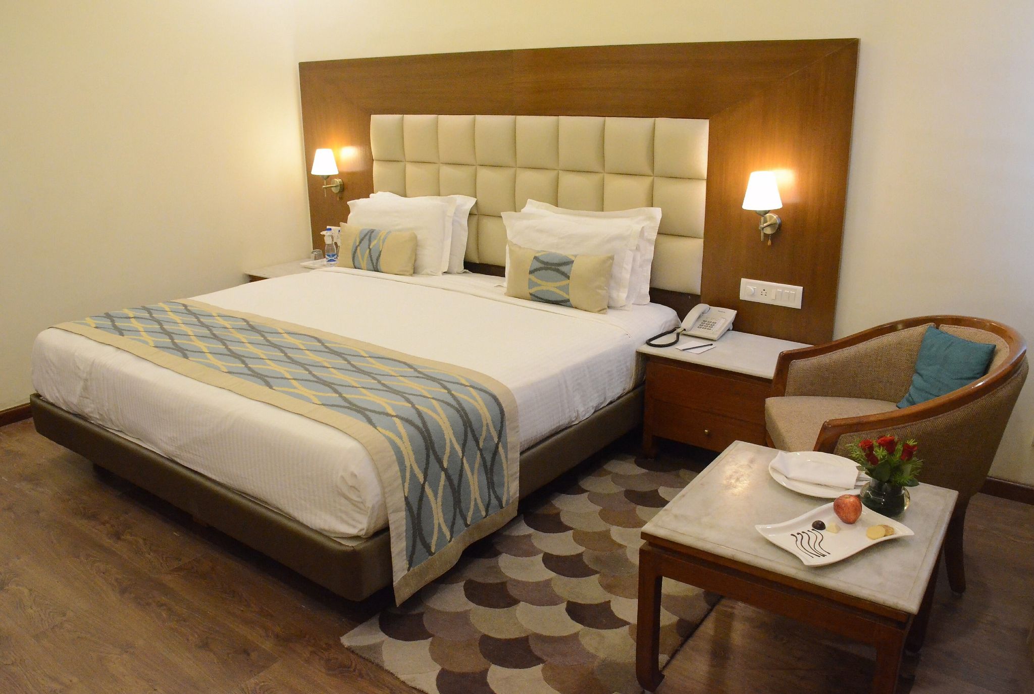 Clarks Avadh Executive Room with King or Twin Beds 5