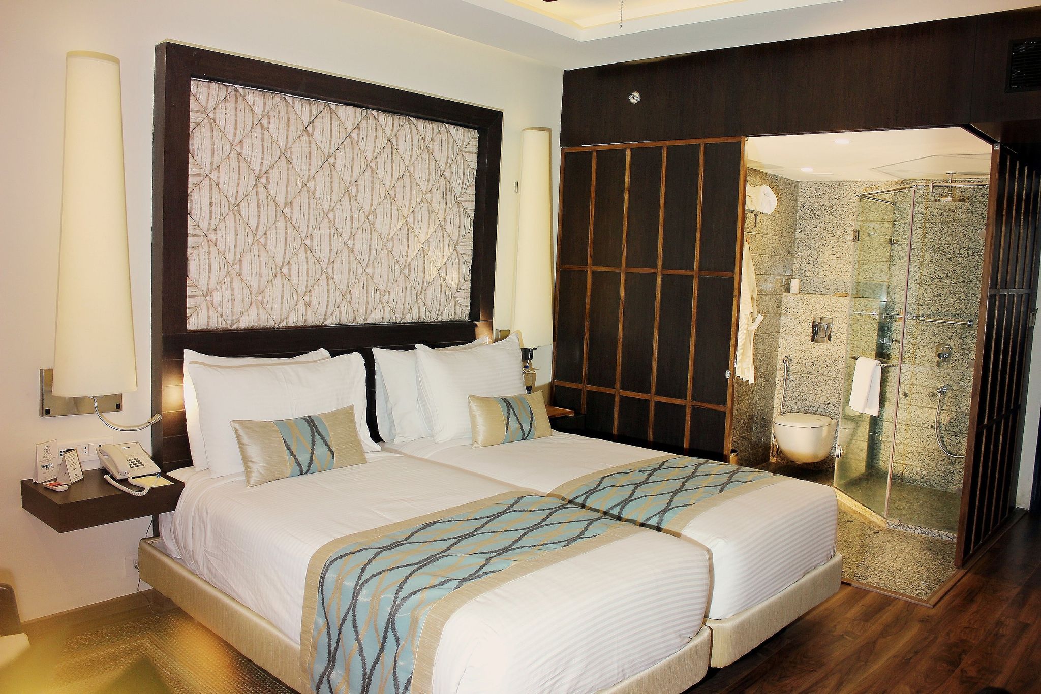 Clarks Avadh Executive Room with King or Twin Beds 2