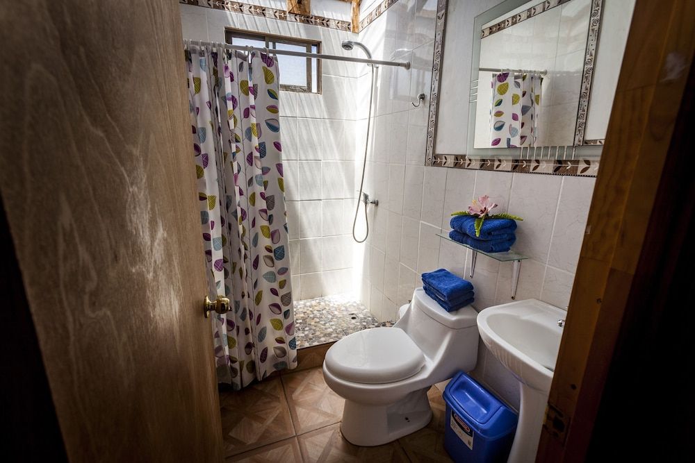 Keuhenua Hostal Superior Triple Room, 1 Bedroom 6