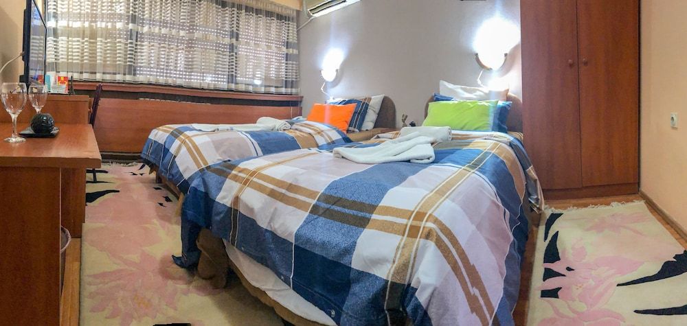 Room-hotel Square Macedonia Room, 4 Bedrooms, Terrace