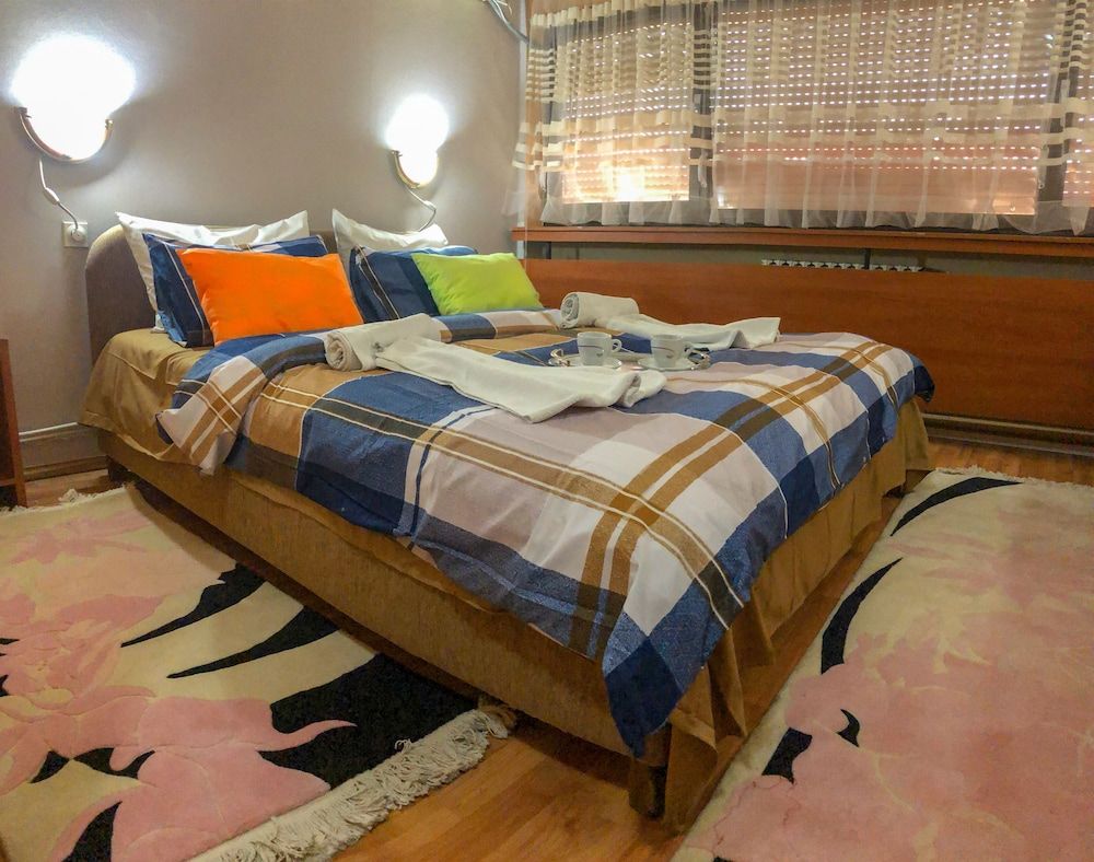 Room-hotel Square Macedonia Room, 4 Bedrooms, Terrace 8