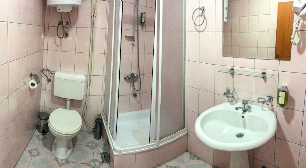 Room-hotel Square Macedonia Room, 4 Bedrooms, Terrace 21