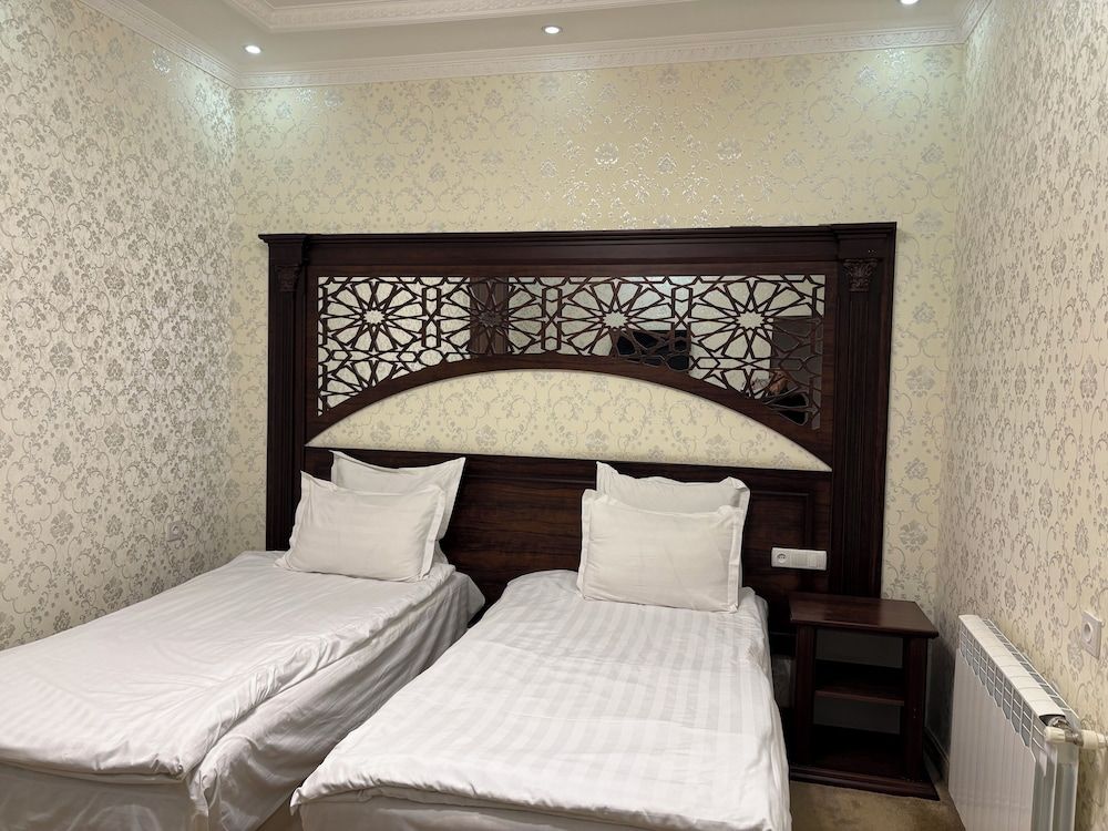 undefined Boulevard Palace 2